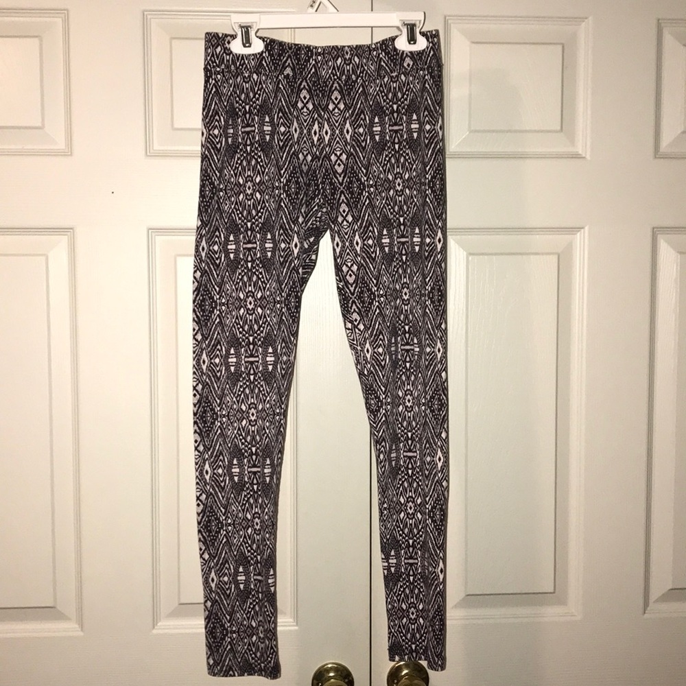 American Eagle print leggings